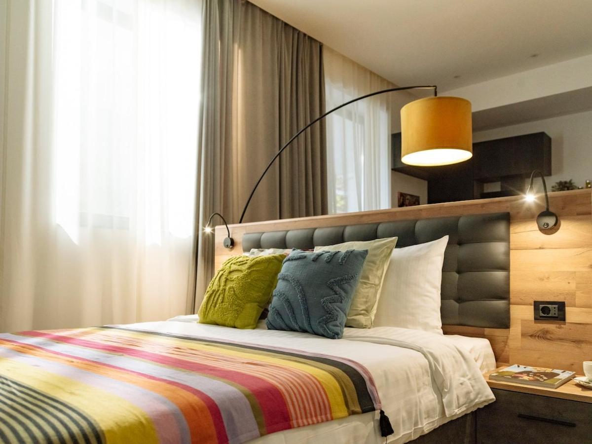 Apartament 20 - New Building & Parking Bucureşti